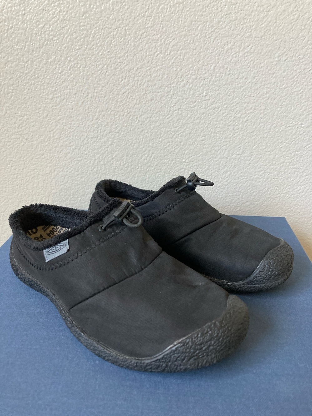 Keen Women's Howser III Slide outdoor slipper Black Smooth Nylon winter sz 6.5
